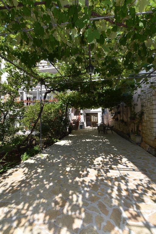 Sunny Grapes Apartments بودفا المظهر الخارجي الصورة