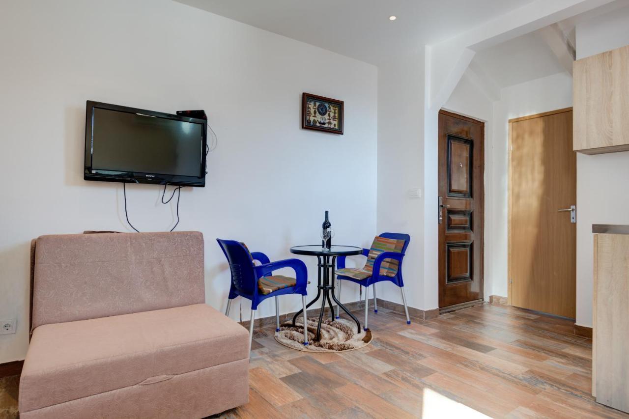 Sunny Grapes Apartments بودفا المظهر الخارجي الصورة