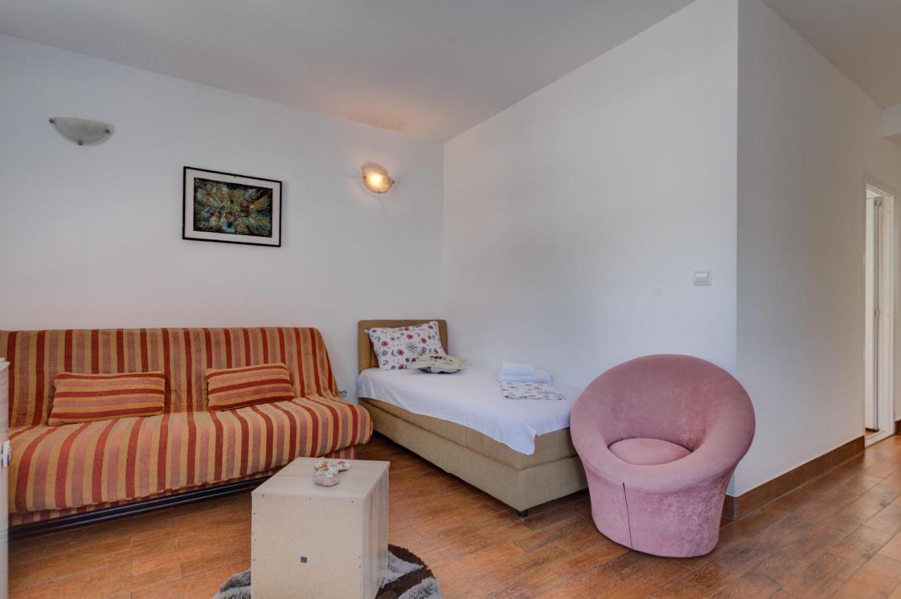 Sunny Grapes Apartments بودفا المظهر الخارجي الصورة